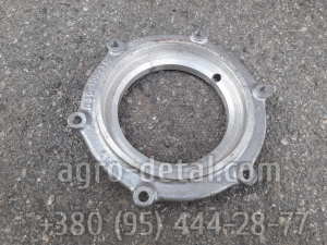 Корпус сальника Д30-1002332 двигателя Д144 трактора Т 40